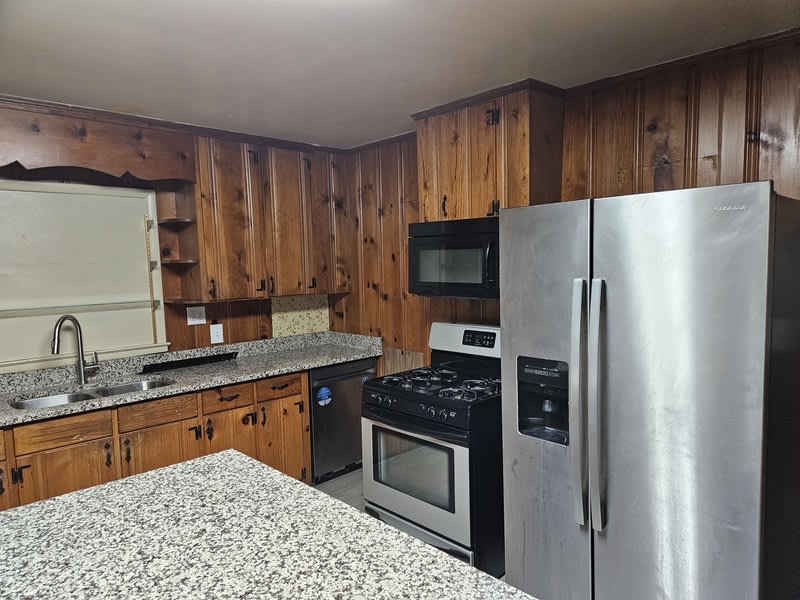 1737 Ireland Drive – photo 4