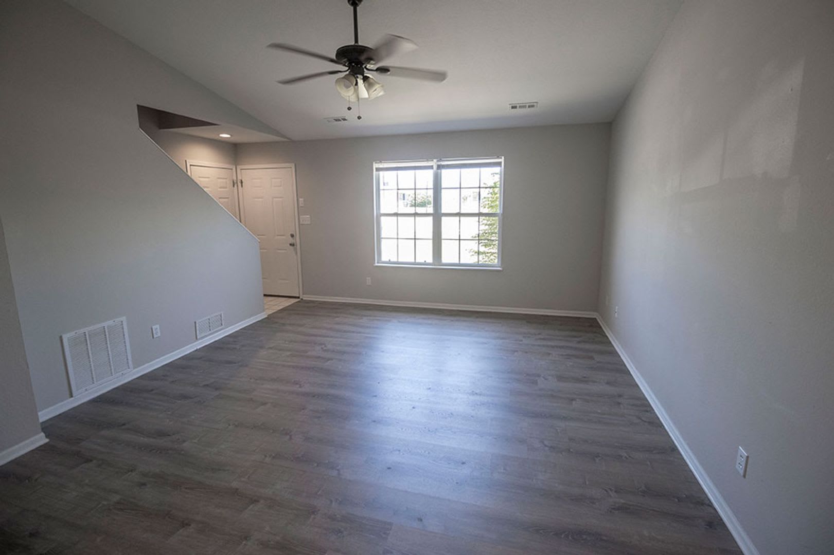 Super cute 3 bedroom – photo 4