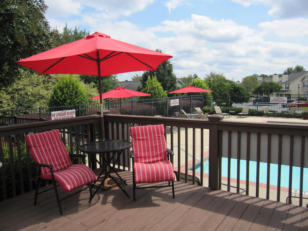 Modern Luxury Townhome Near Downtown Greenville – photo 3