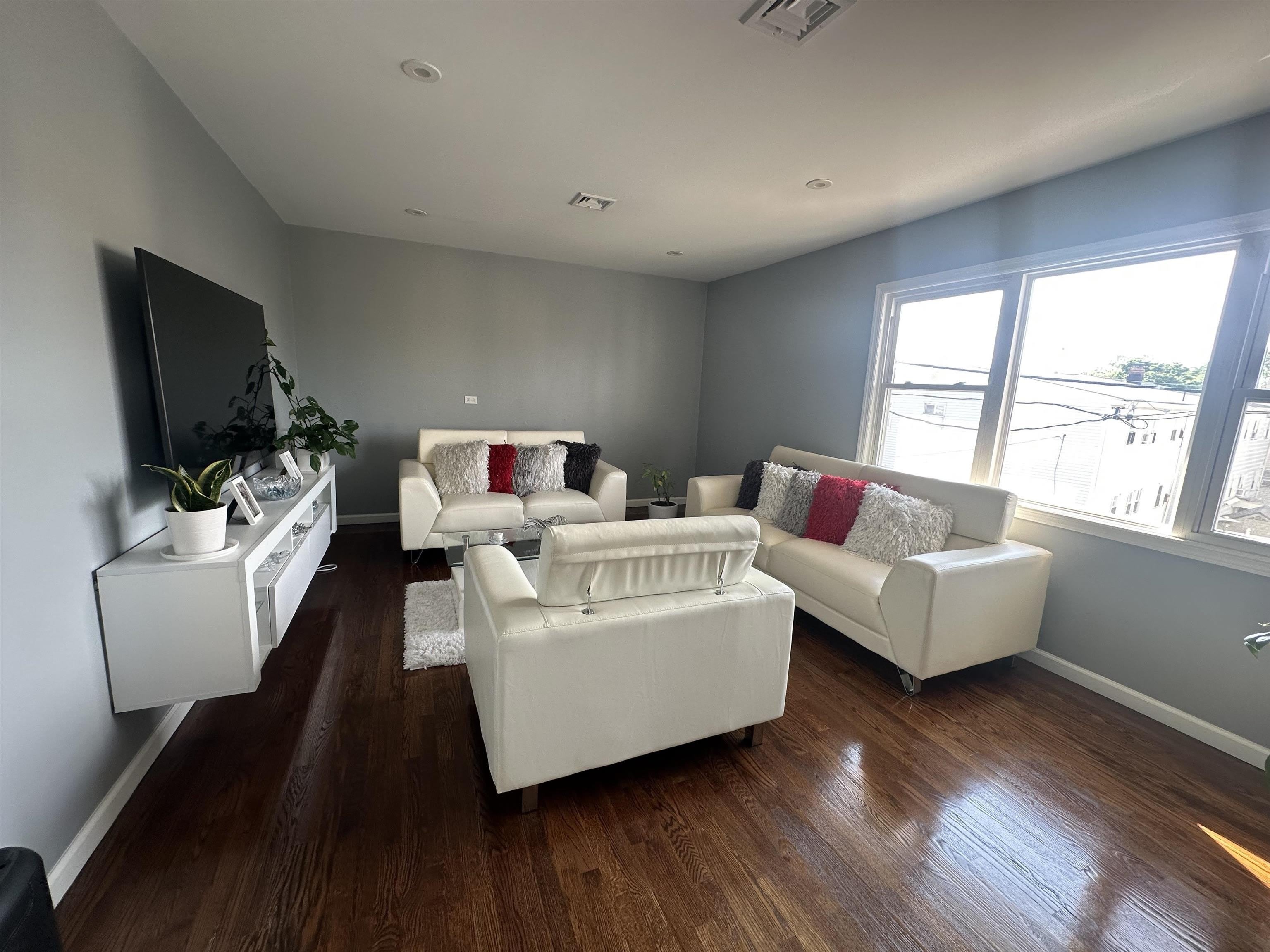 9006 Palisade Plaza – photo 3
