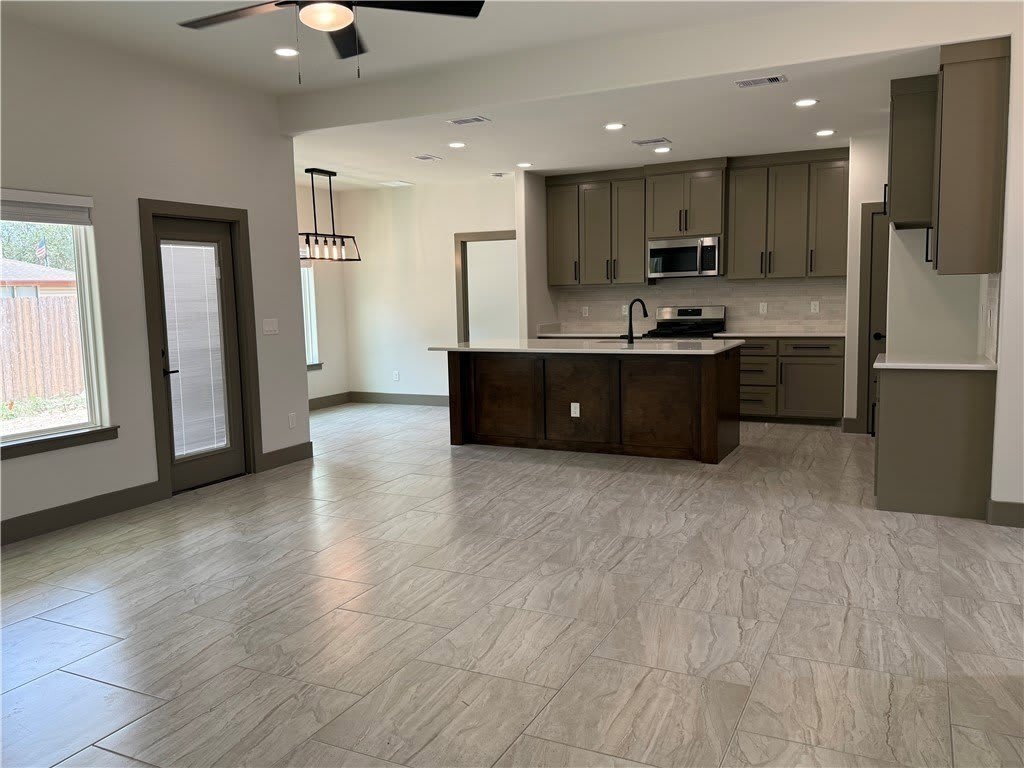 3805 Willow Weep Drive – photo 2