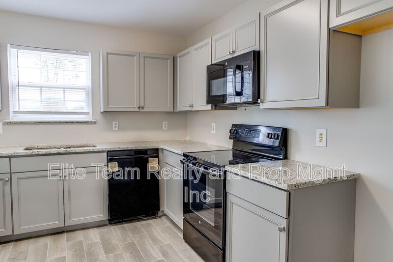 2035 Speedwell Ct – photo 5