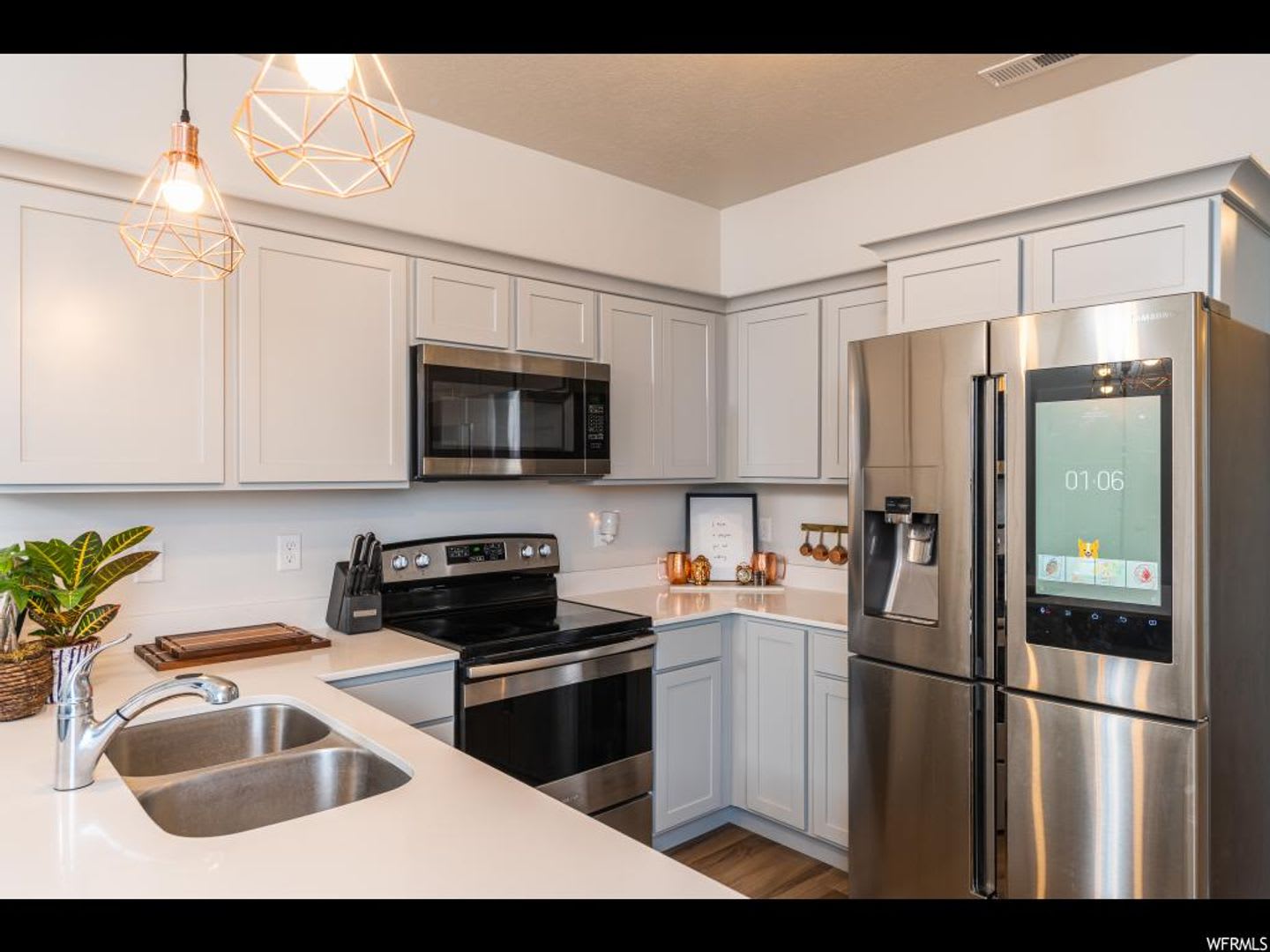 GET $500 OFF THE FIRST MONTHS RENT!!! – photo 4