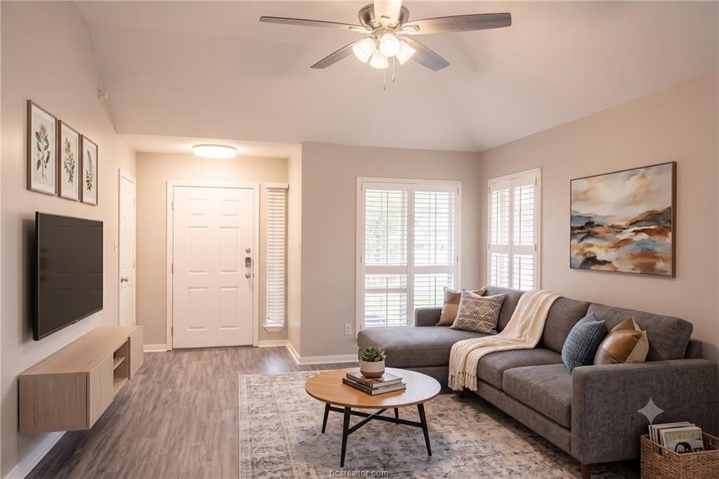 3739 Marielene Circle – photo 2