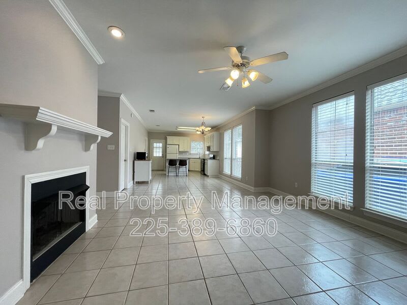 5630 Arialo Dr – photo 3