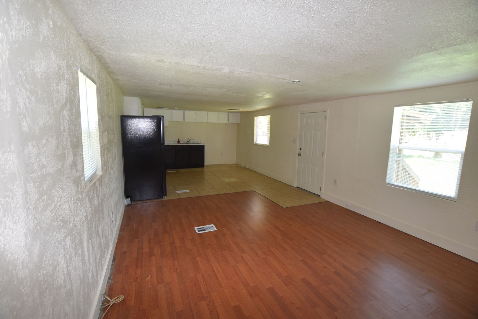2 Bedroom 1 Bath Mobile Home For rent at 5101 N. Kaliga Drive St. Cloud FL 34771. – photo 5