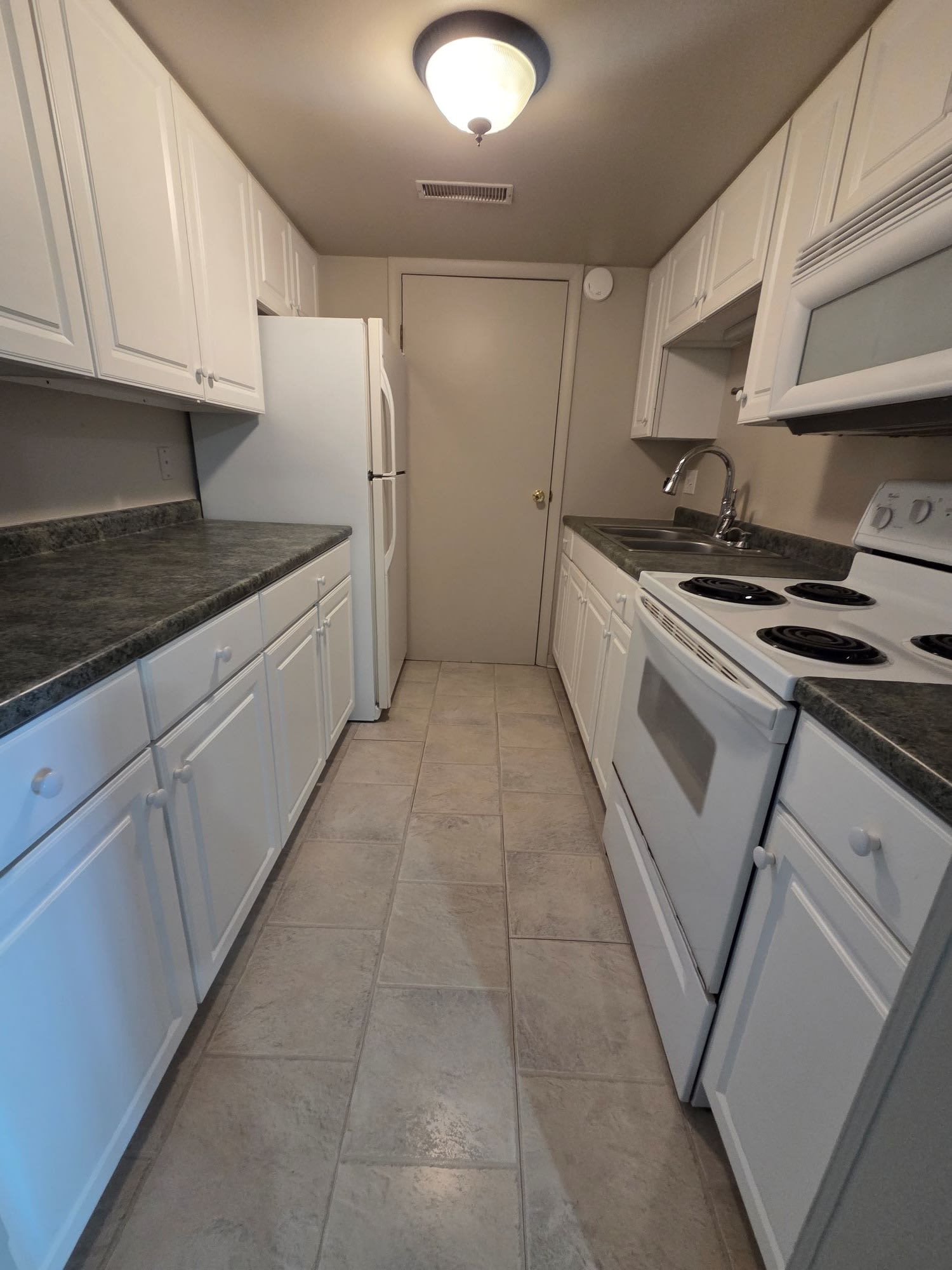 4710 Charecote Ln Apt O – photo 5