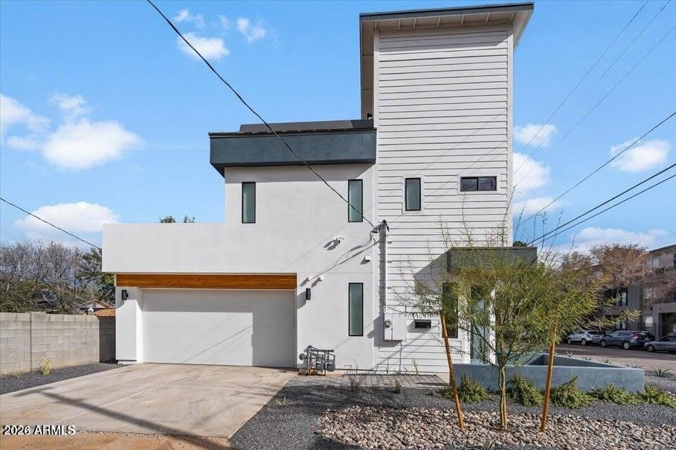 230 W Monterosa Street – photo 2