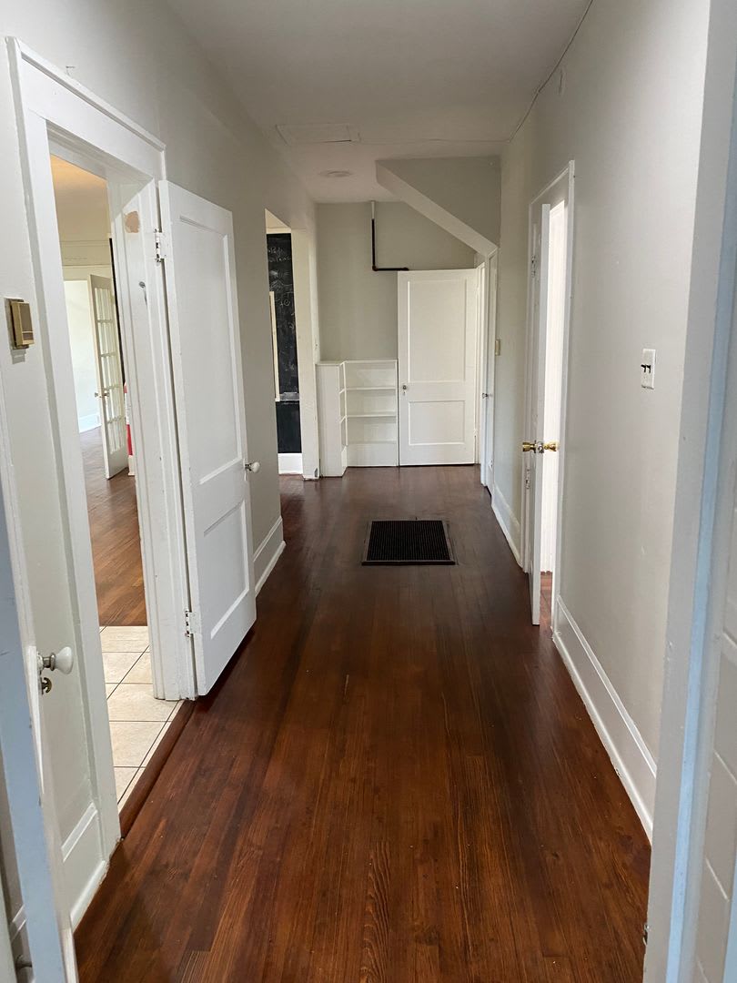 UT PRE-LEASE: 6 Bedroom Home w/ 2 Living Areas, Short Bike/Walk to UT – photo 4
