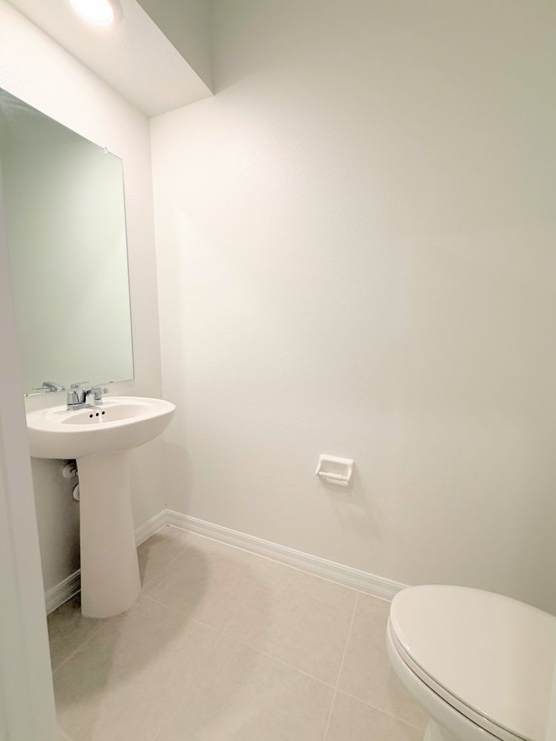 New Construction Townhome for Rent – photo 4