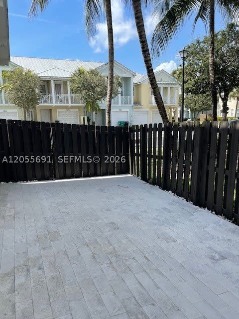 10731 NW 74th Ter – photo 4
