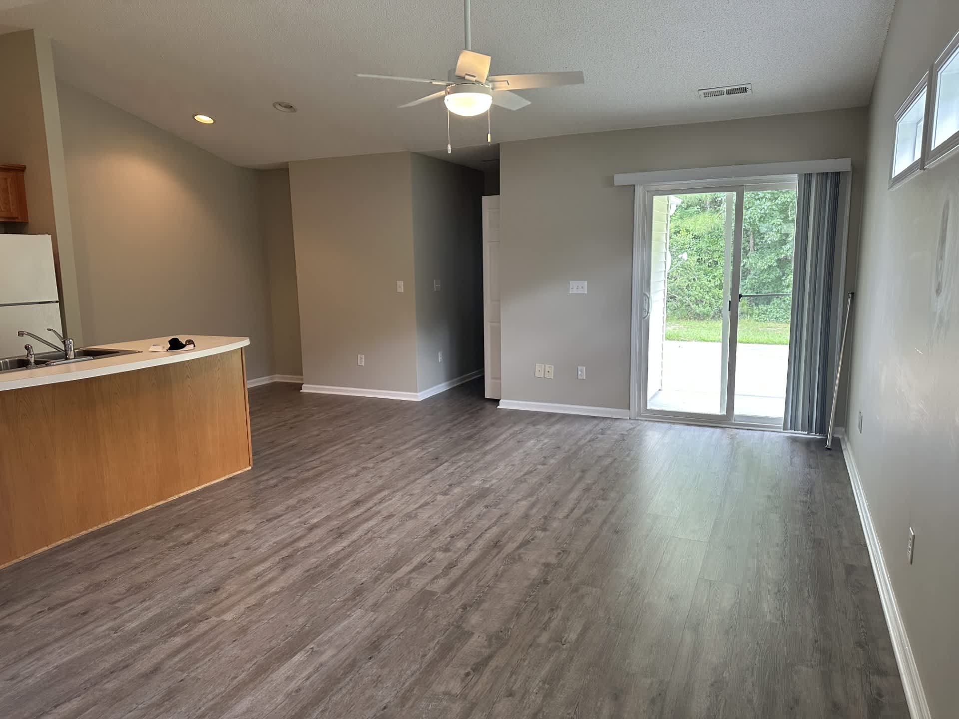 3914 Elizabeth Avenue – photo 3