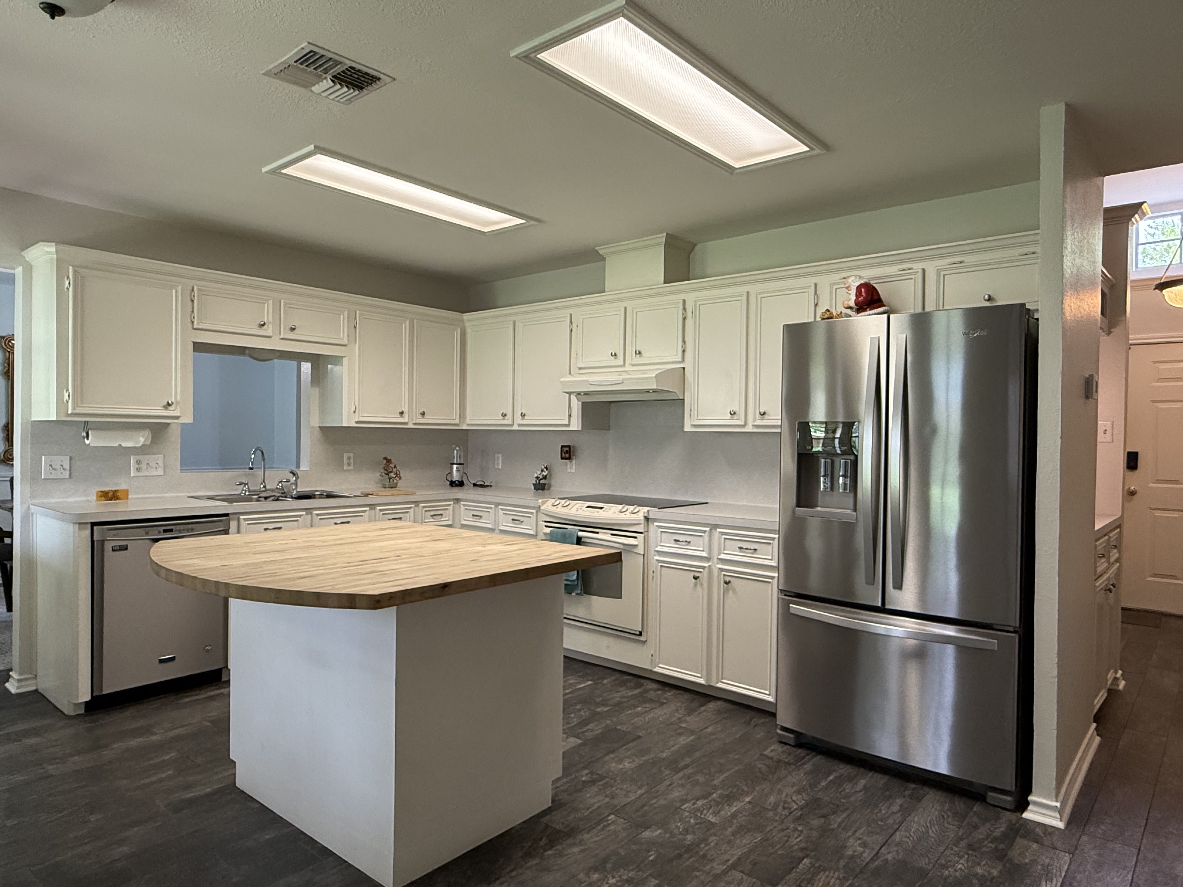 6149 Jessica Drive – photo 4