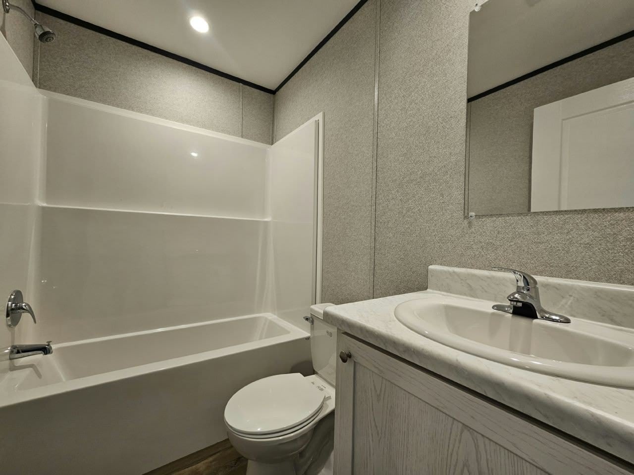 527 Suwanee Drive – photo 5