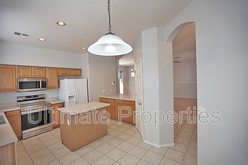 6331 W Pontiac Dr – photo 3