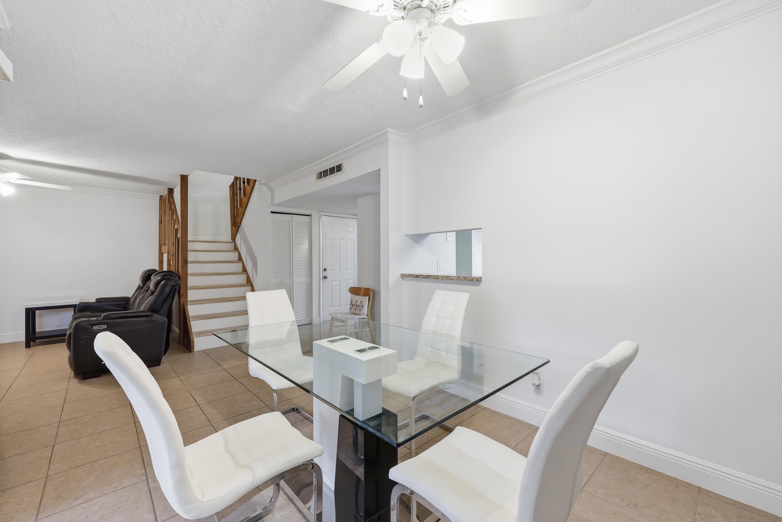 301 Lakewood Drive – photo 4