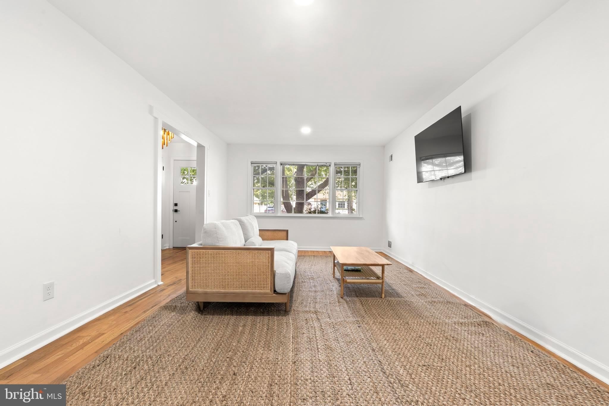 282 CLERMONT Terrace – photo 4