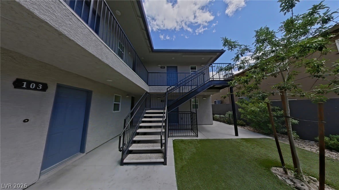 1821 Santa Paula Drive – photo 1