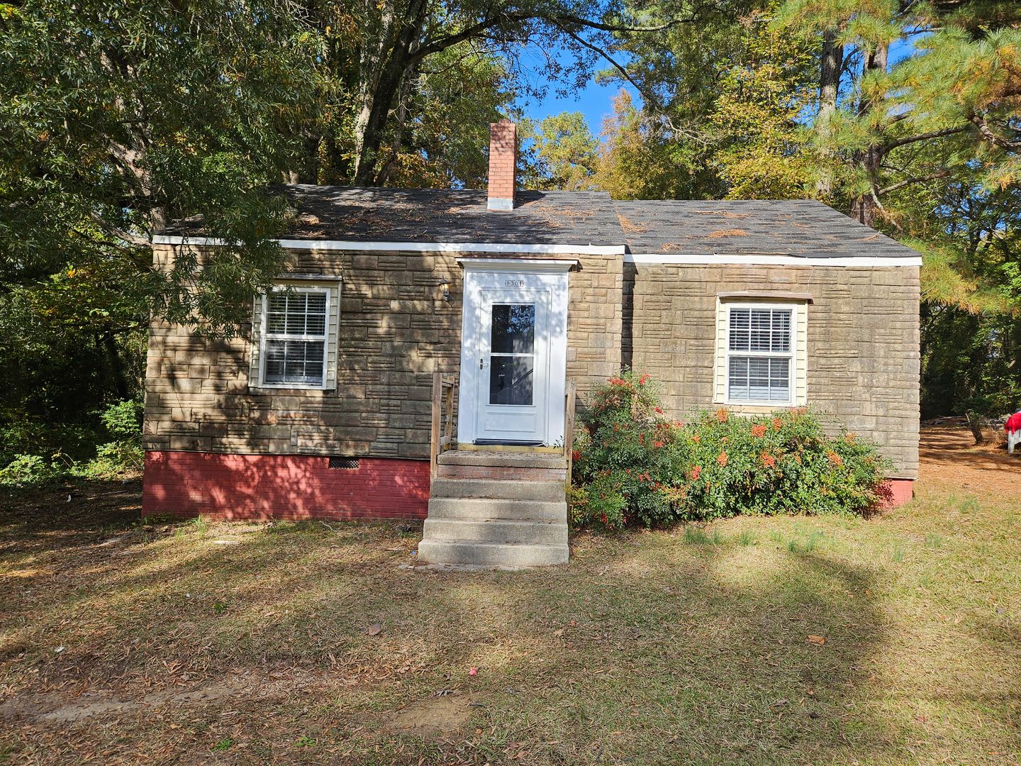 NEW LISTING!!!!! – photo 1