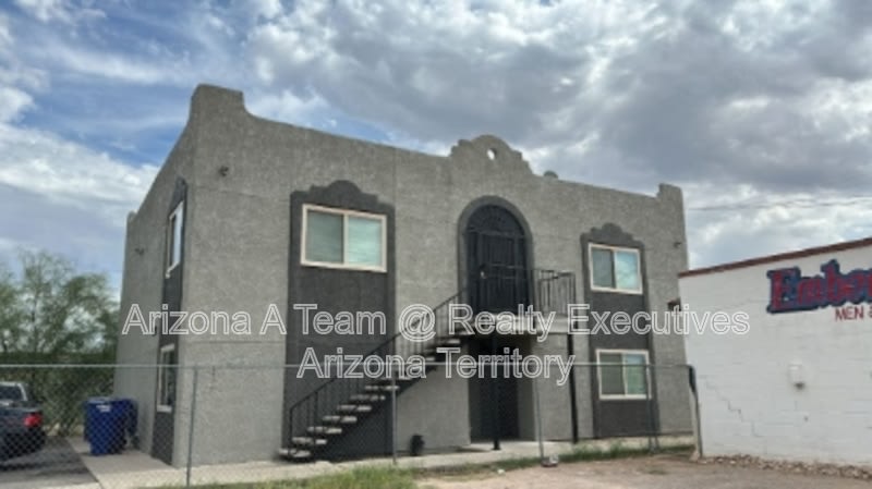 312 E. 24th Street – photo 1