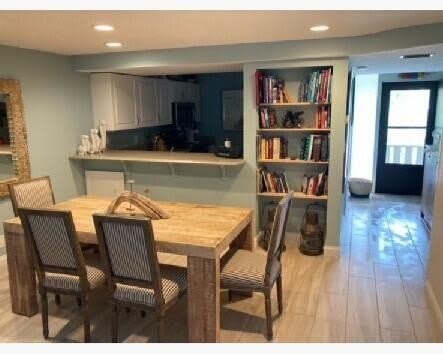 1456 Ne Ocean Boulevard – photo 4