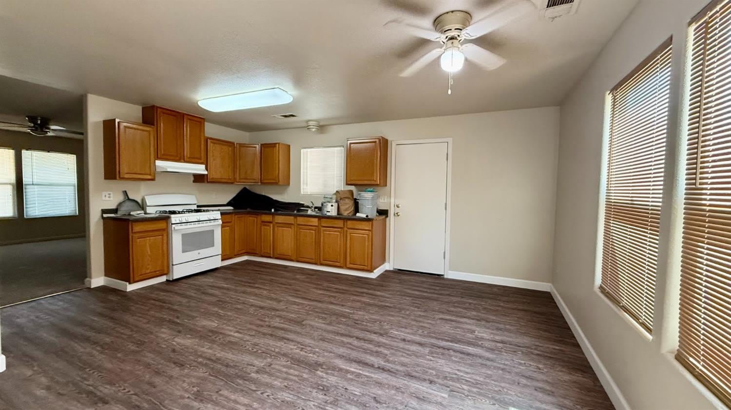 119 W 2nd Street – photo 4