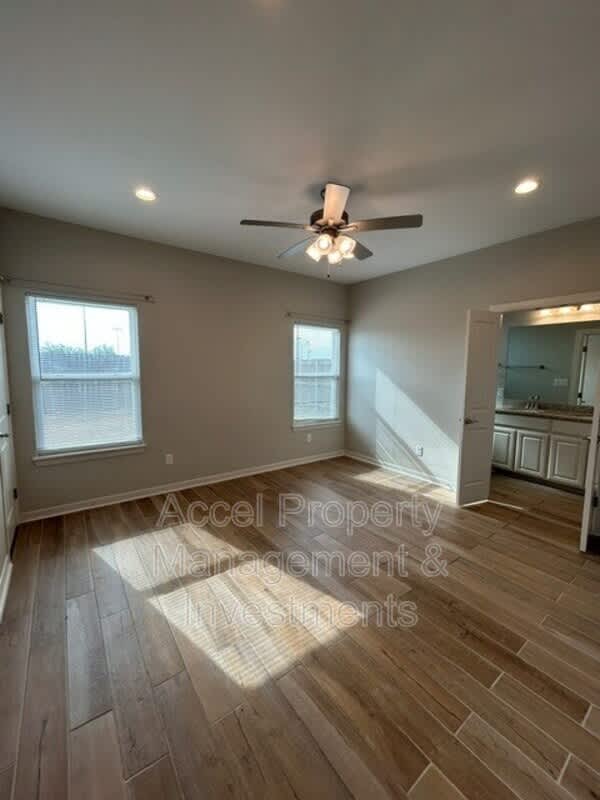 8410 N 33rd Lane – photo 5