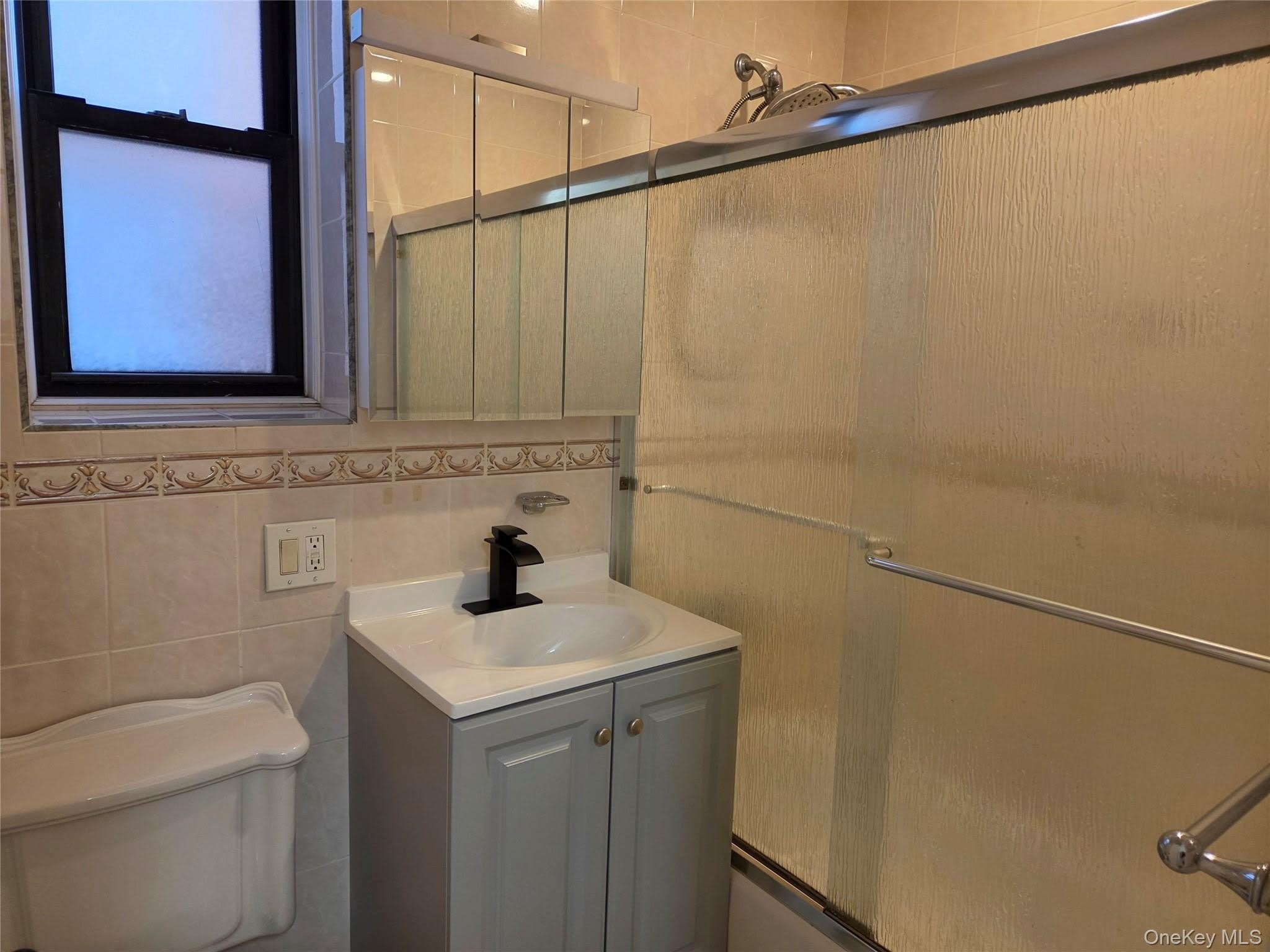 99-63 66Th Avenue – photo 3