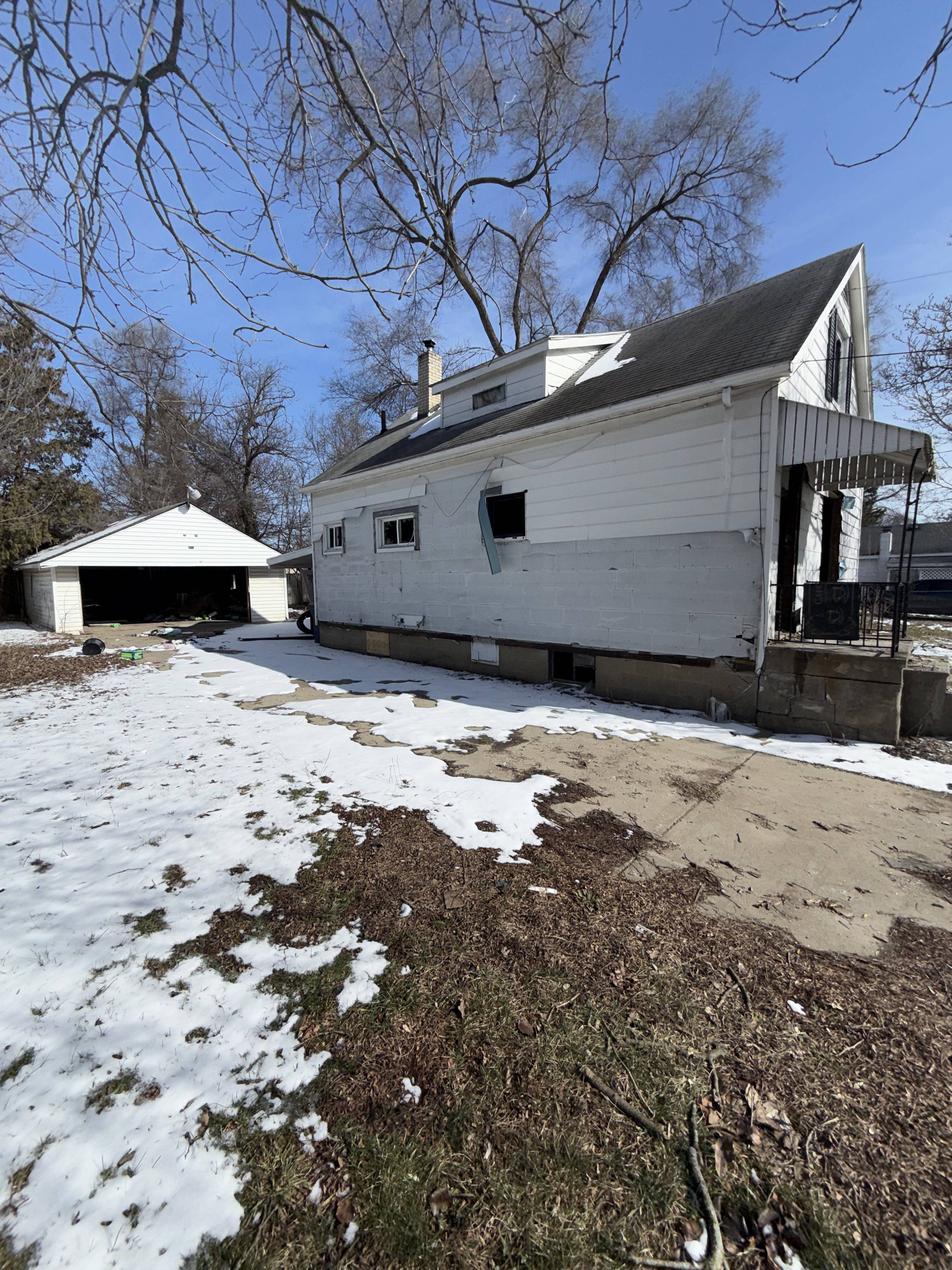 912 Waldman Avenue – photo 3