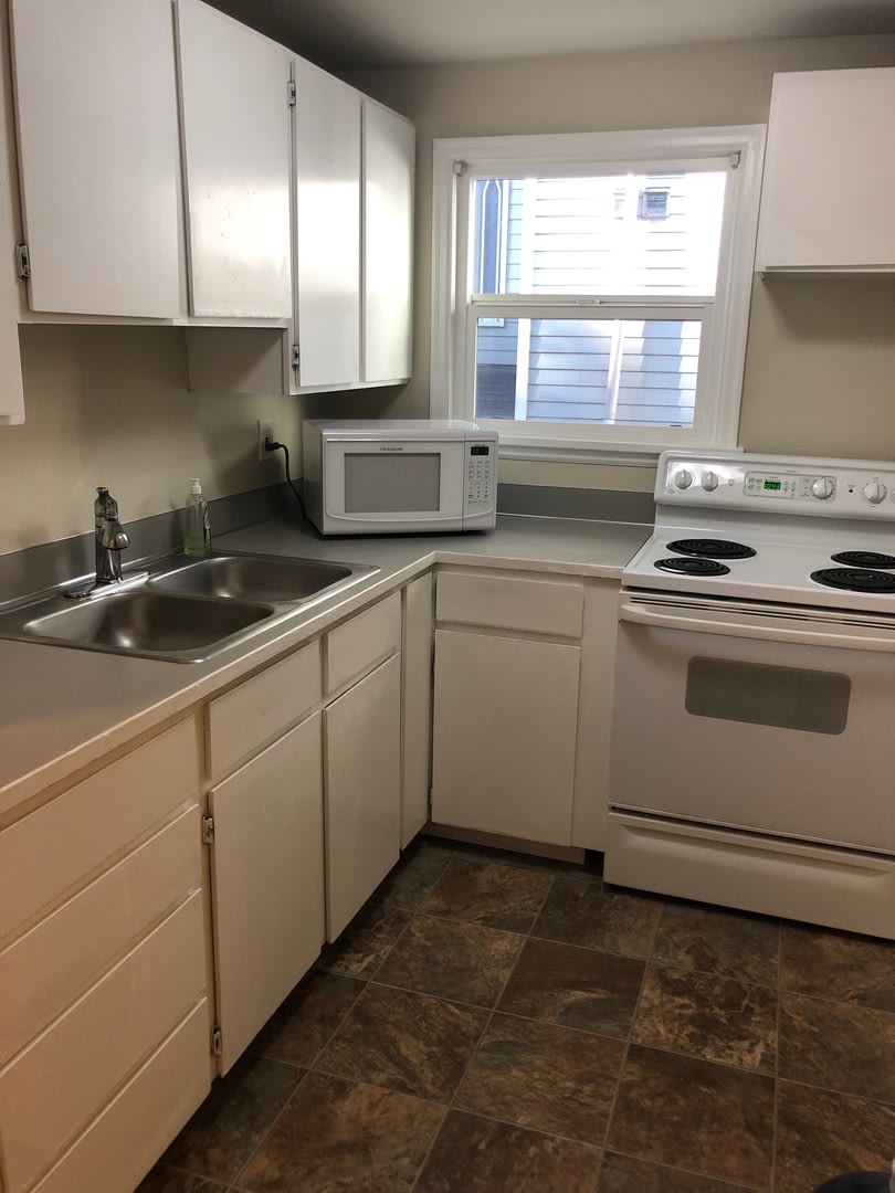 Eastlake Condo – photo 5