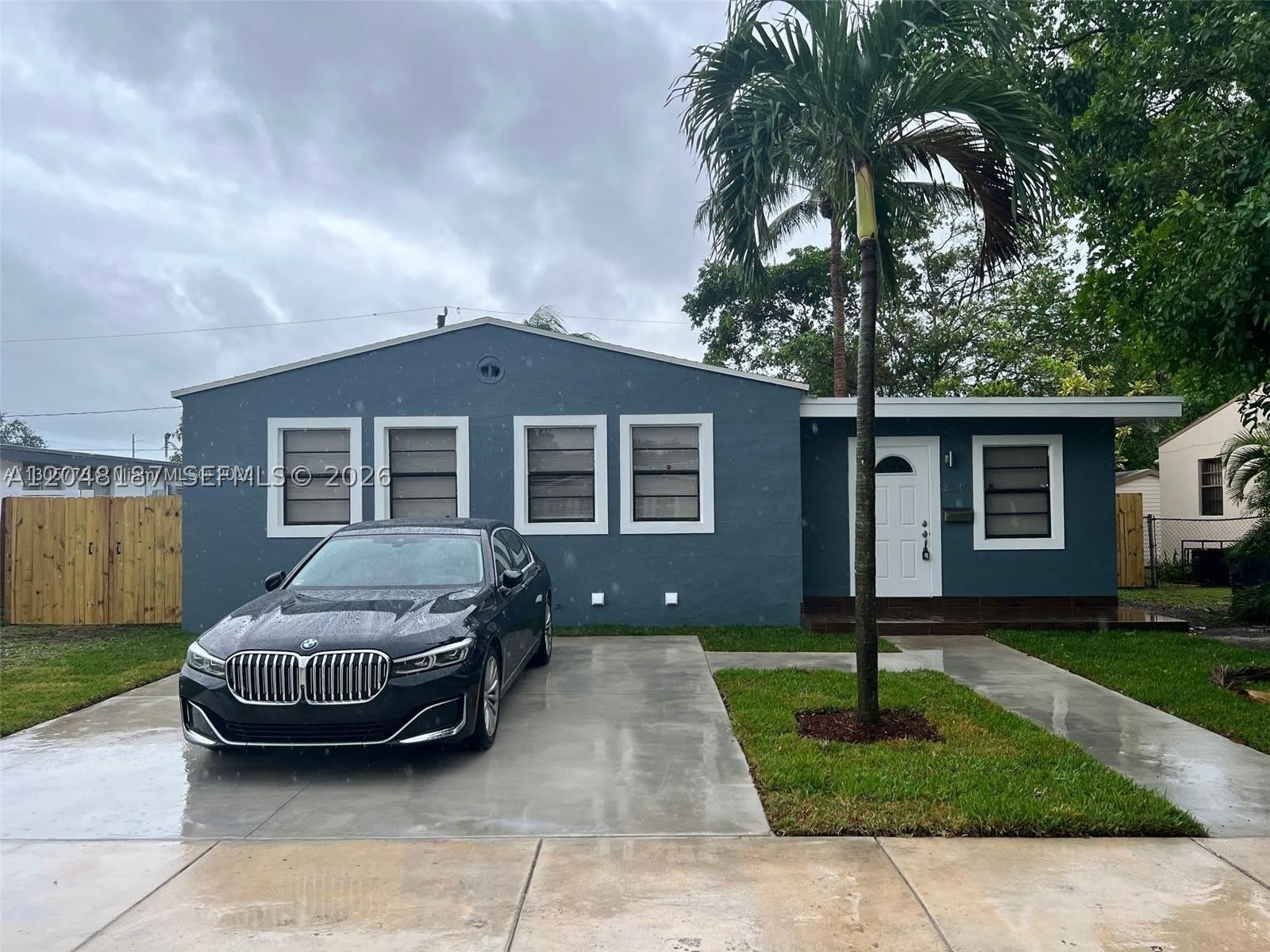 2130 Funston St – photo 1