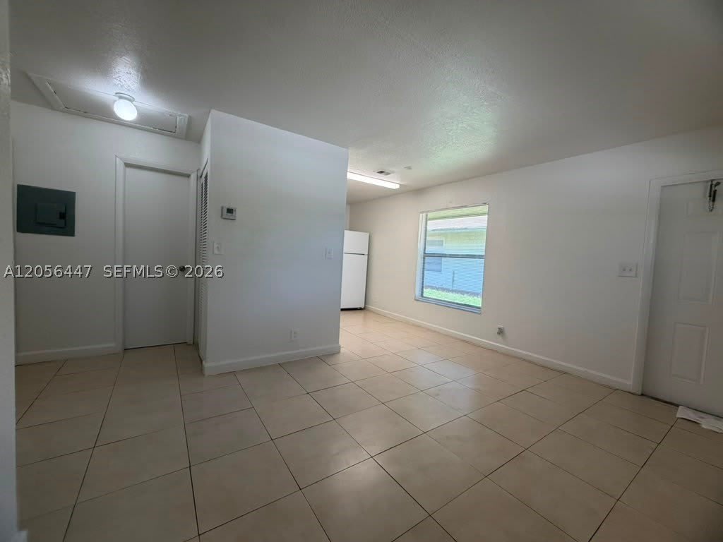 919 NW 2nd Ave – photo 4