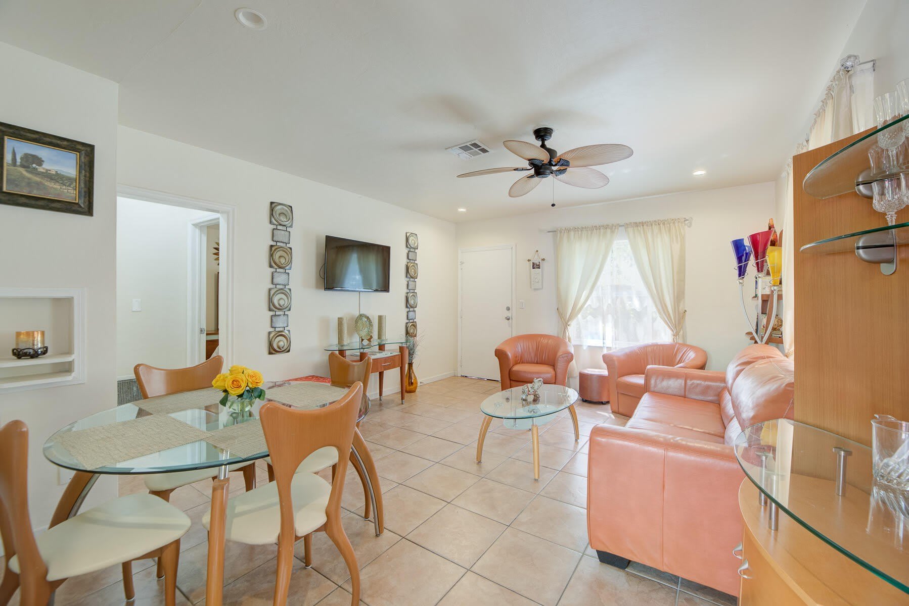 1136 NE 17th Way – photo 3