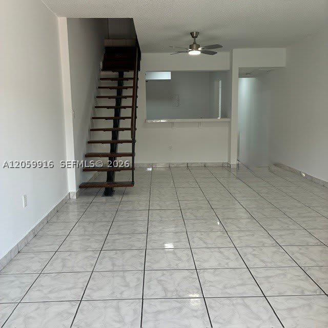 1121 SW 105th Ave – photo 2