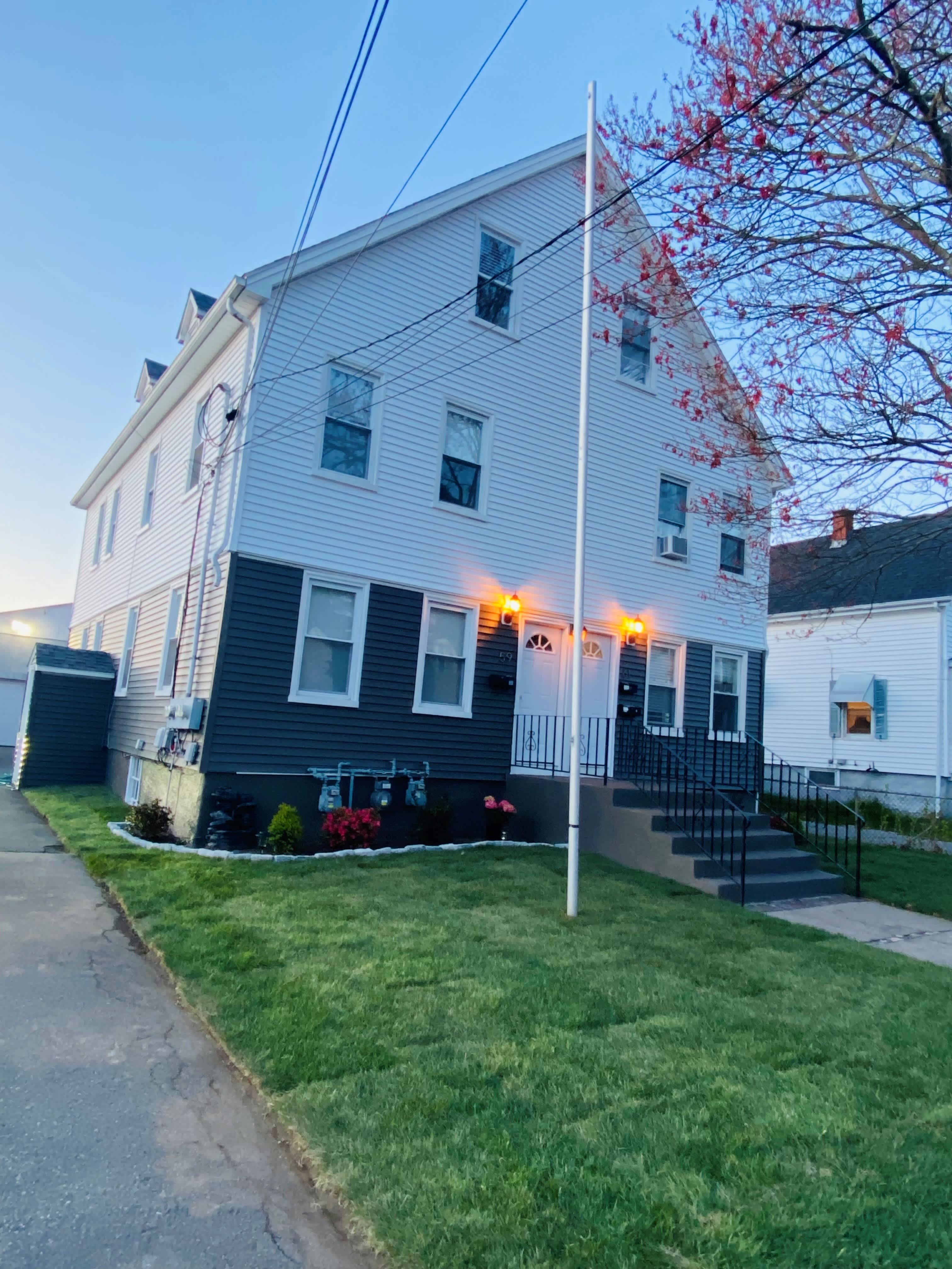 61 Charles St – photo 3