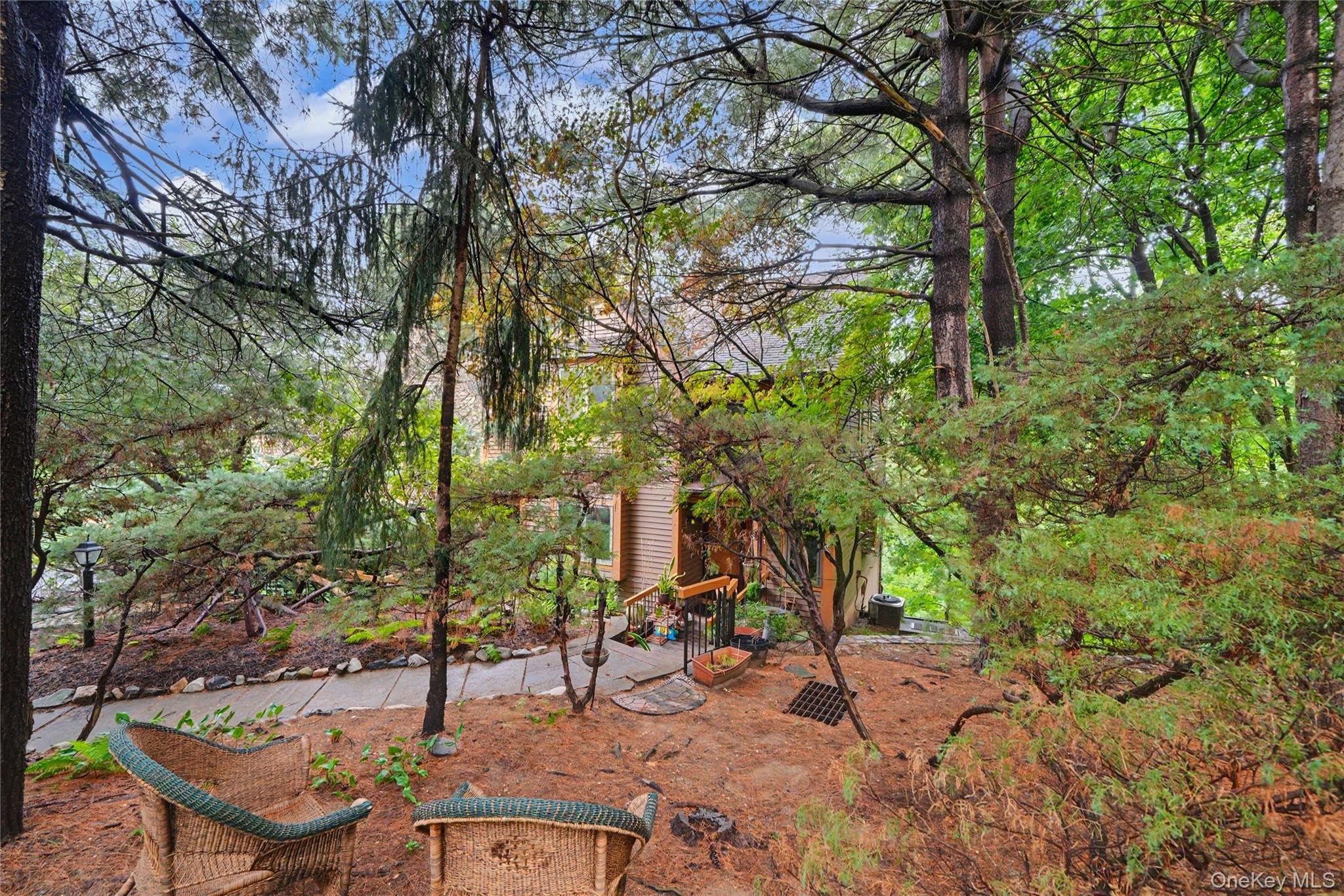 811 Eagle Bay Drive – photo 2