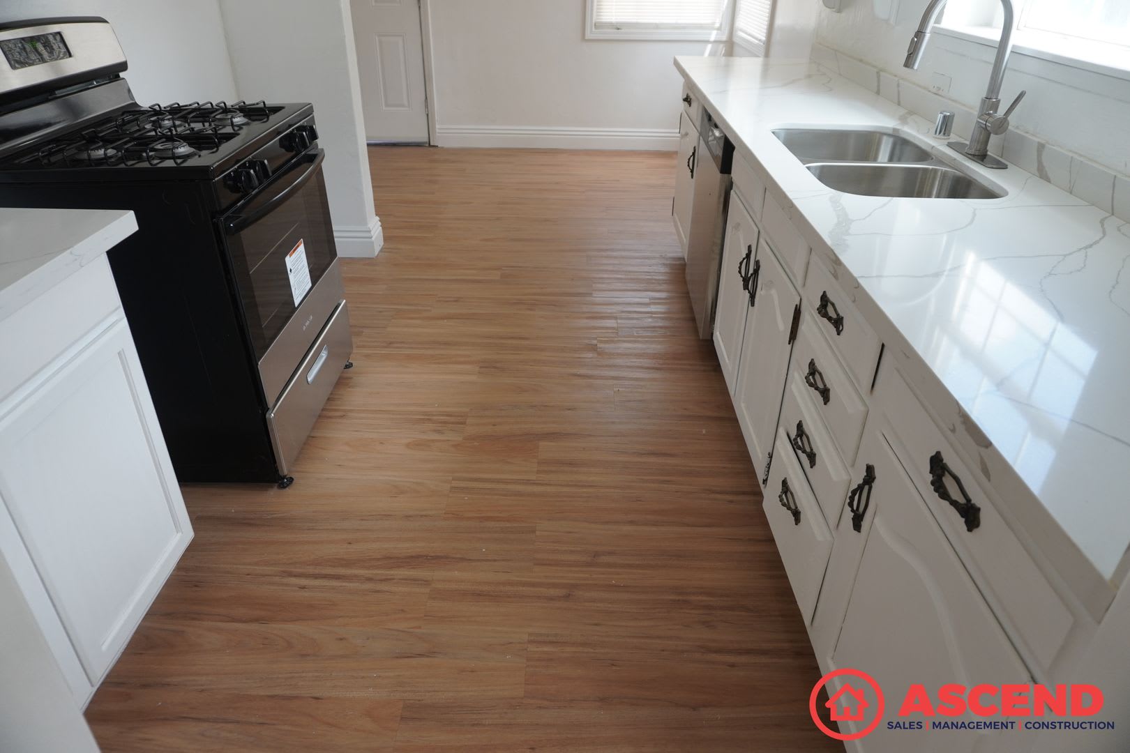Charming Home in Downtown Bakersfield! – photo 3