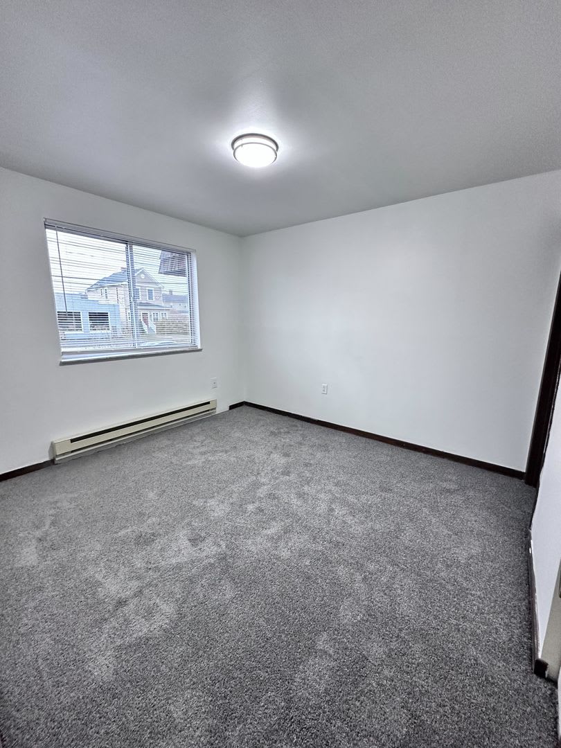 Charming 1 bedroom, 1 bathroom apartment in Beaver, PA!! – photo 4