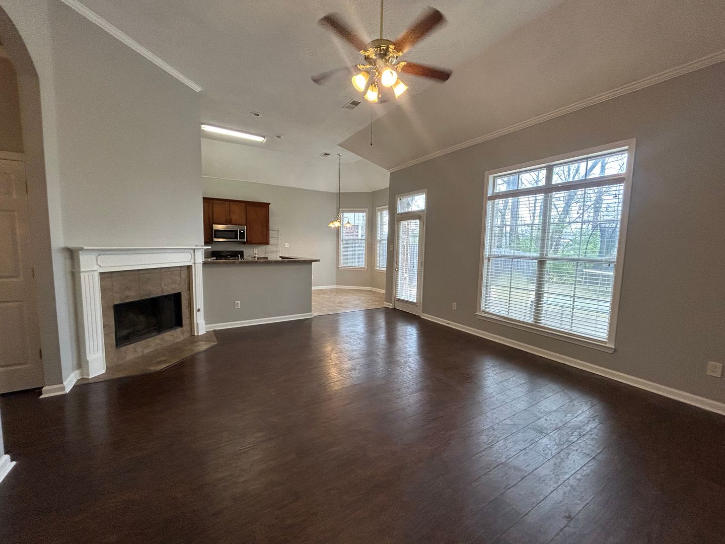 Glen Ridge Subdivision! Large Bonus Room Upstairs! – photo 3