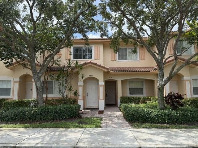 8330 SW 29th Street – photo 2