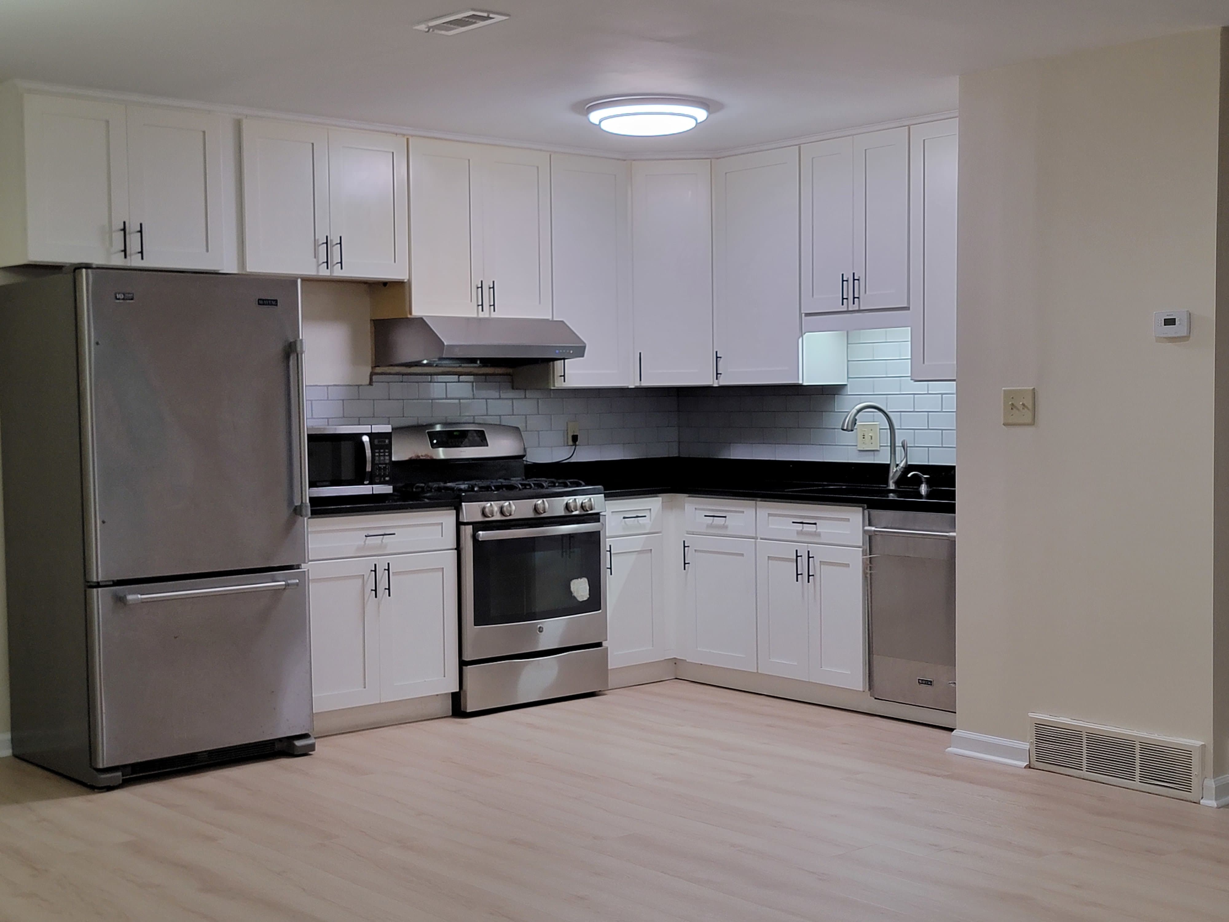 4039 Chaucer Place – photo 5