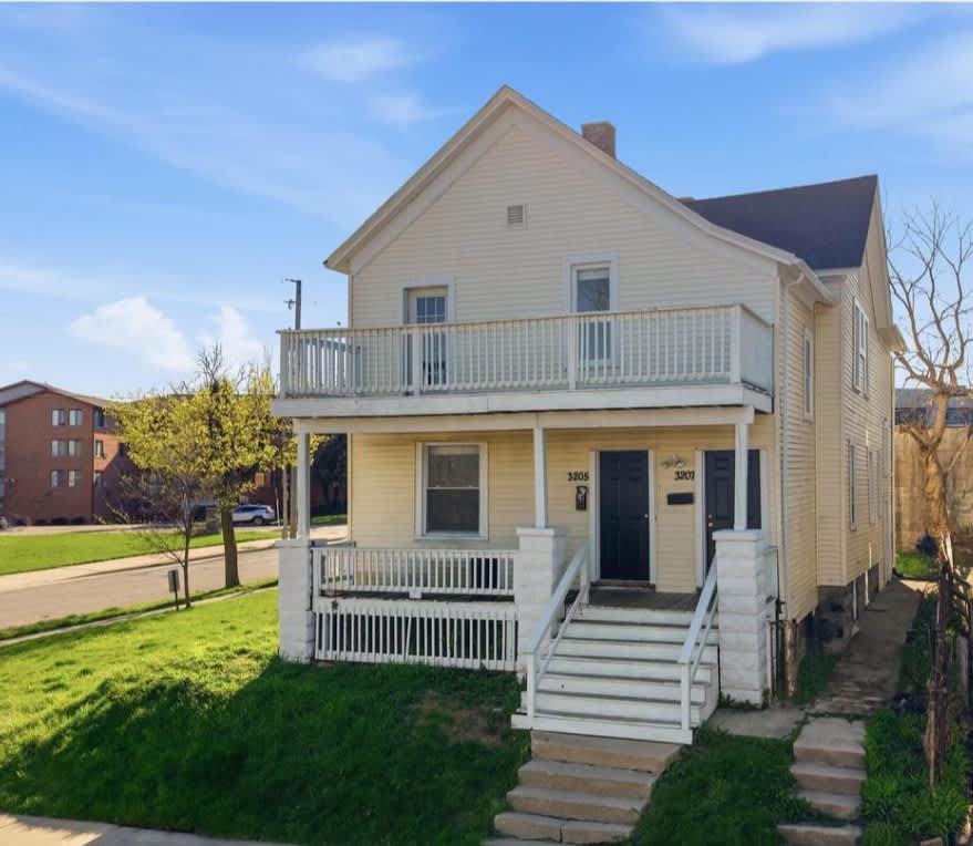 3207 North 3rd Street – photo 1
