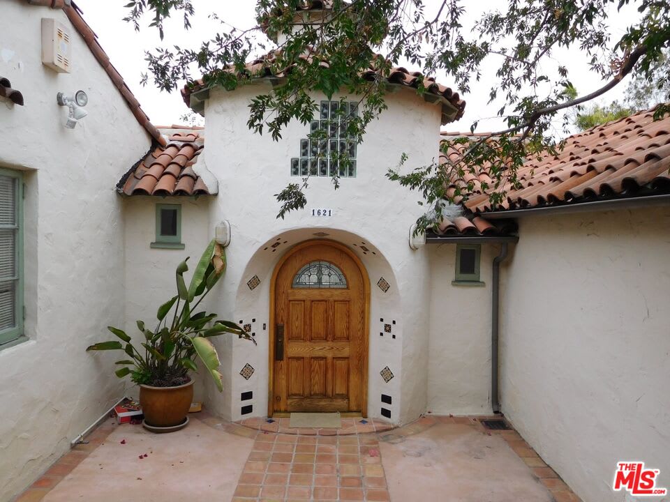 1621 Silverwood Terrace – photo 3