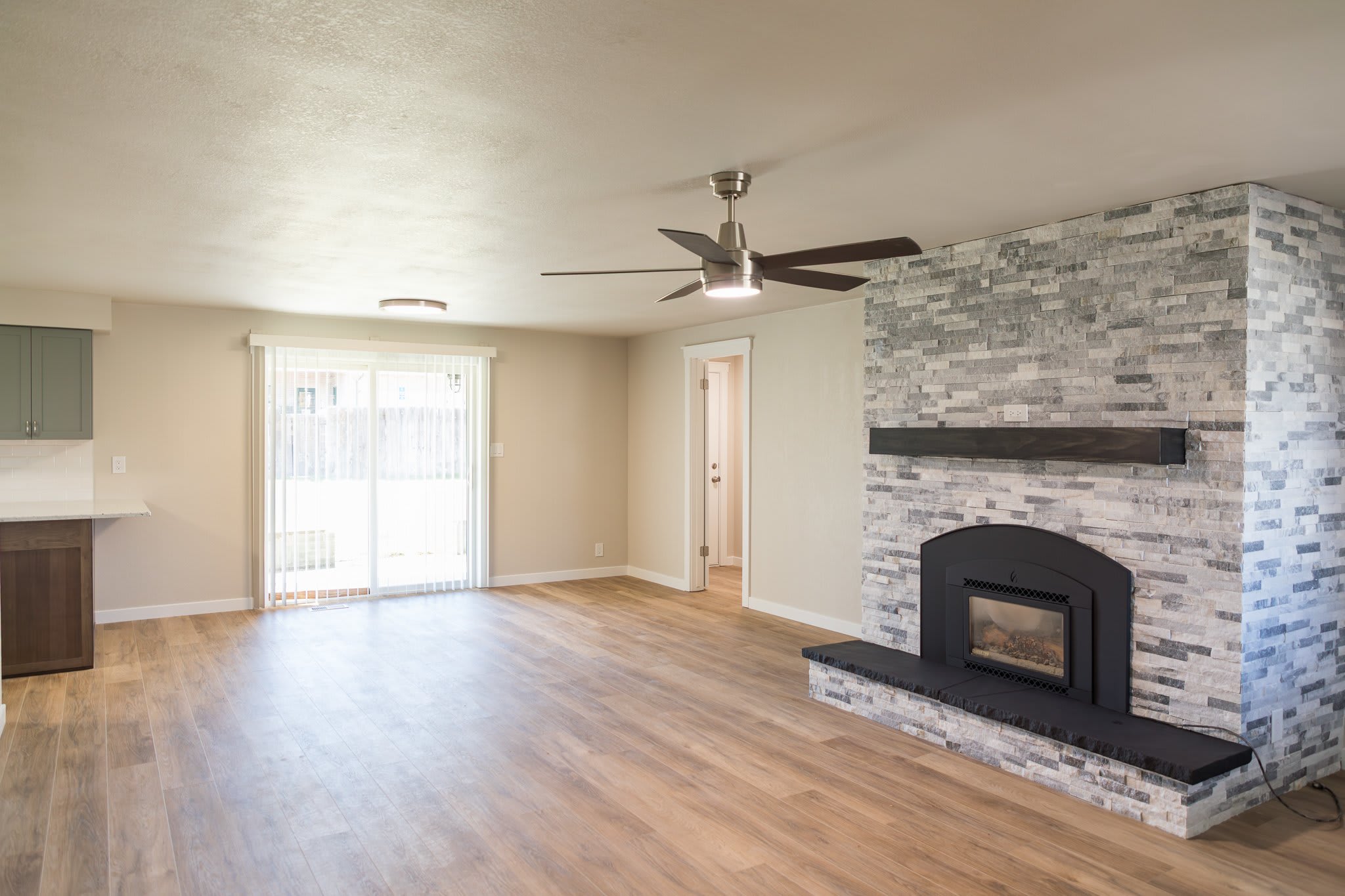 1366 Arata Way – photo 2