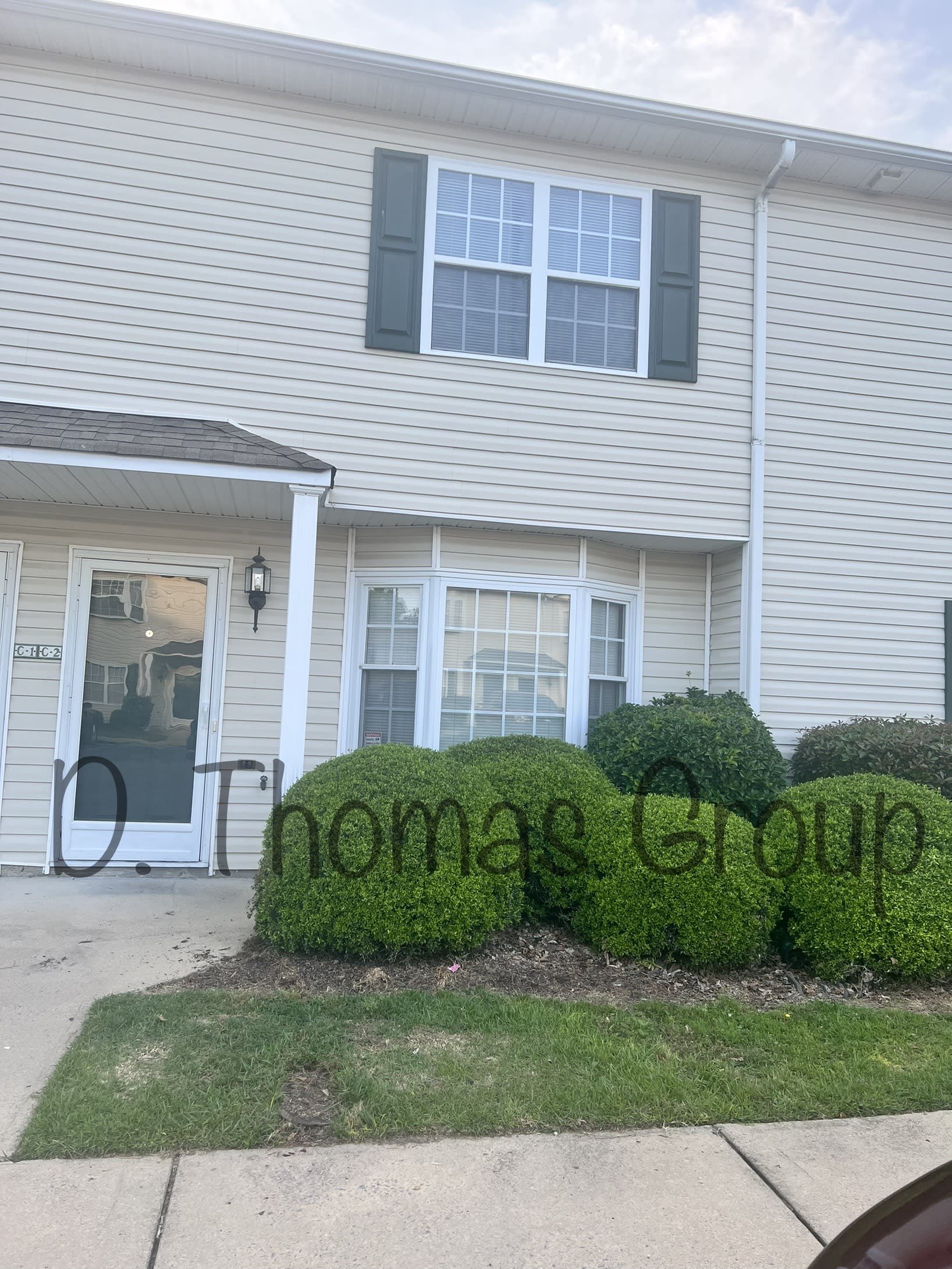 2325 Vineyard Dr – photo 1