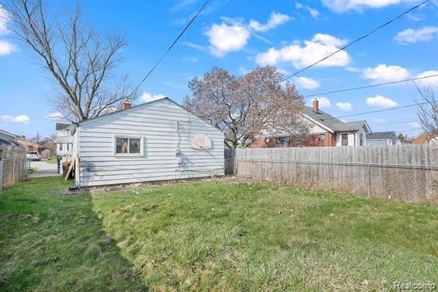 2552 EMOGENE Street – photo 4
