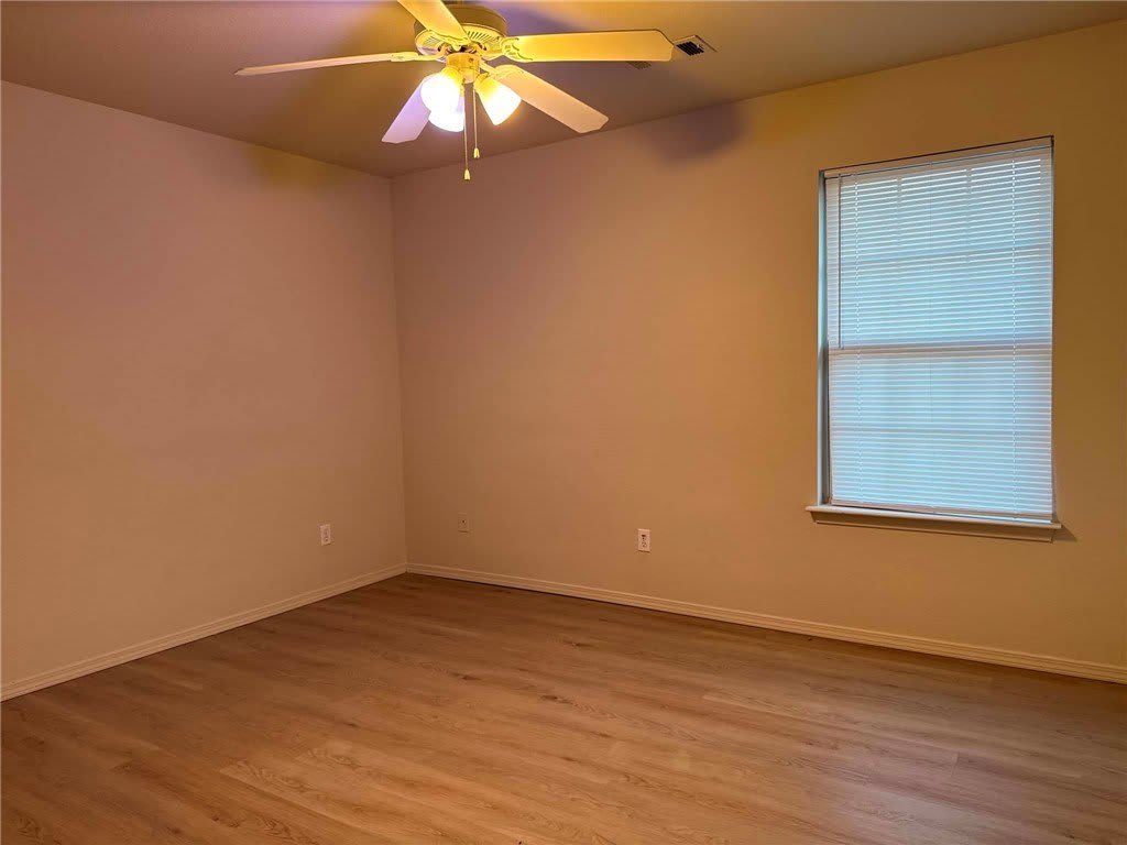 3006 Windrift Avenue – photo 5