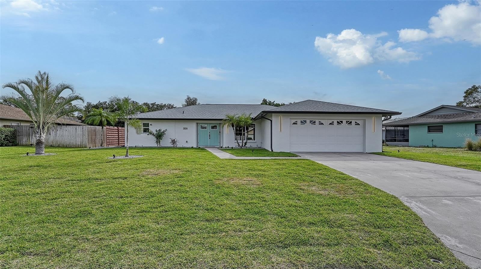 3924 HELENE Street – photo 3