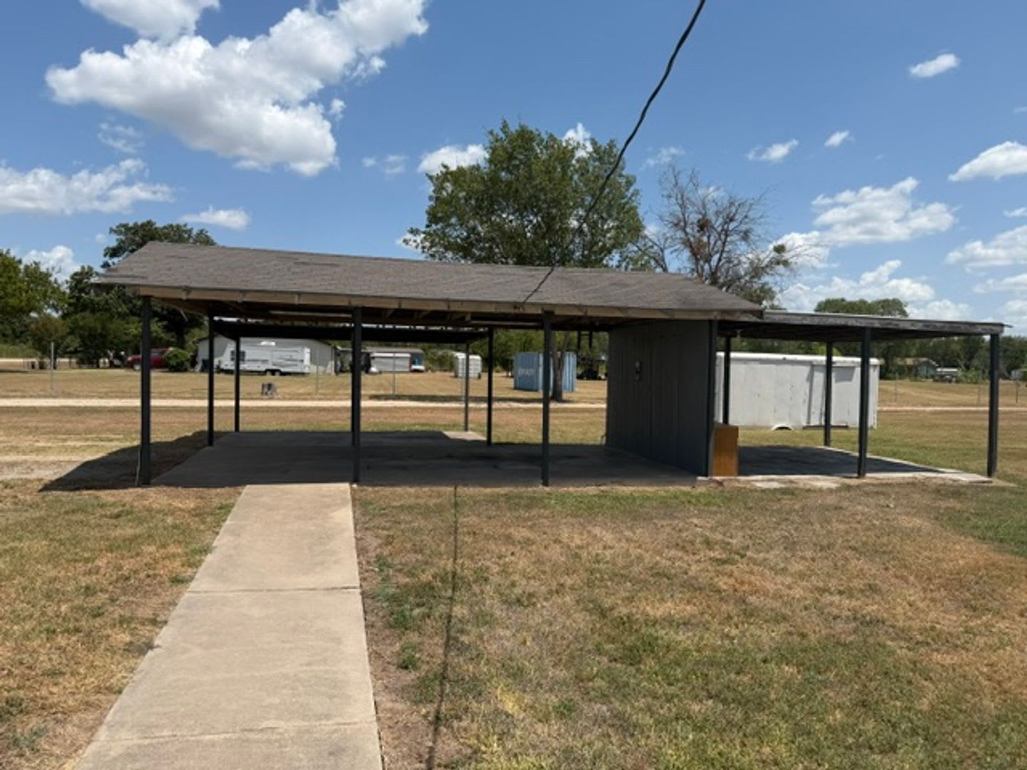 Outskirts of Waco with Office Space – photo 5