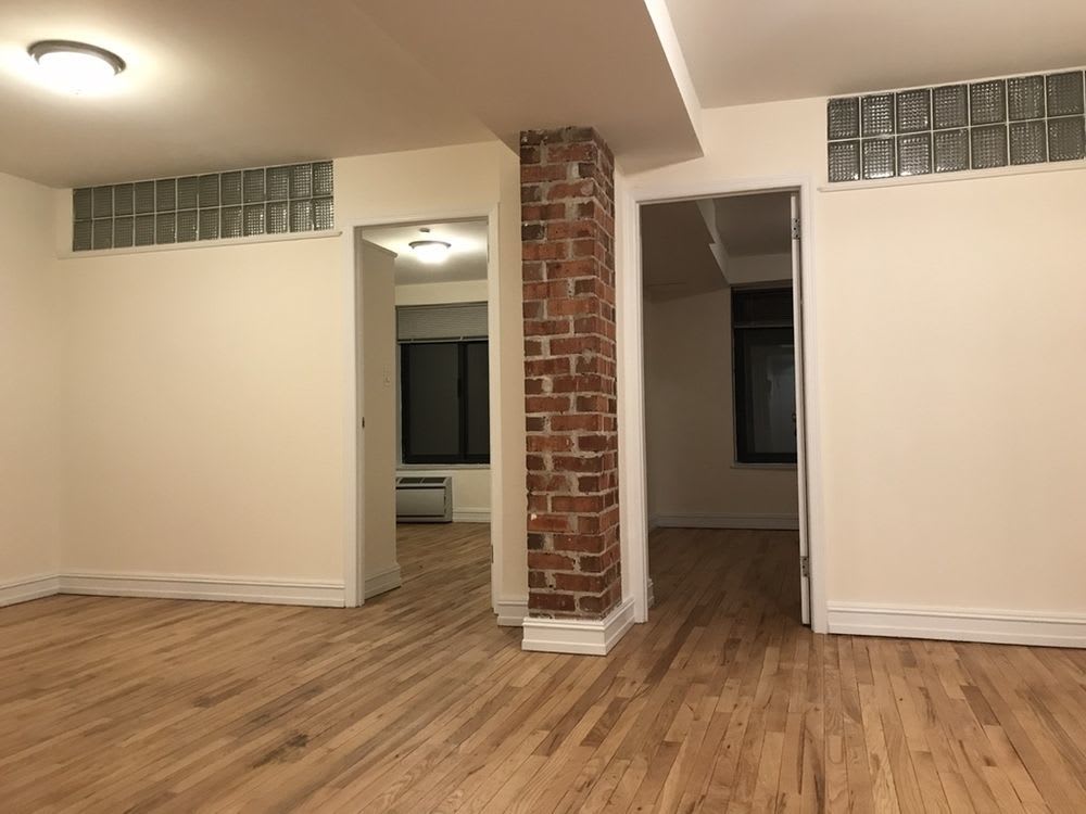 1570 1st Avenue – photo 3